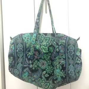 Vera Bradley weekend travel bag